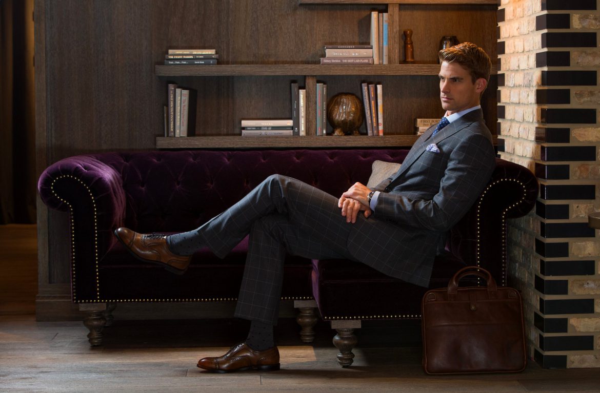 PurpleCouchWPSuit_copy انواع کت مردانه و تفاوت انها