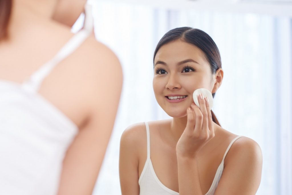 بعد از پاکسازی صورت از تونرها استفاده نکنید