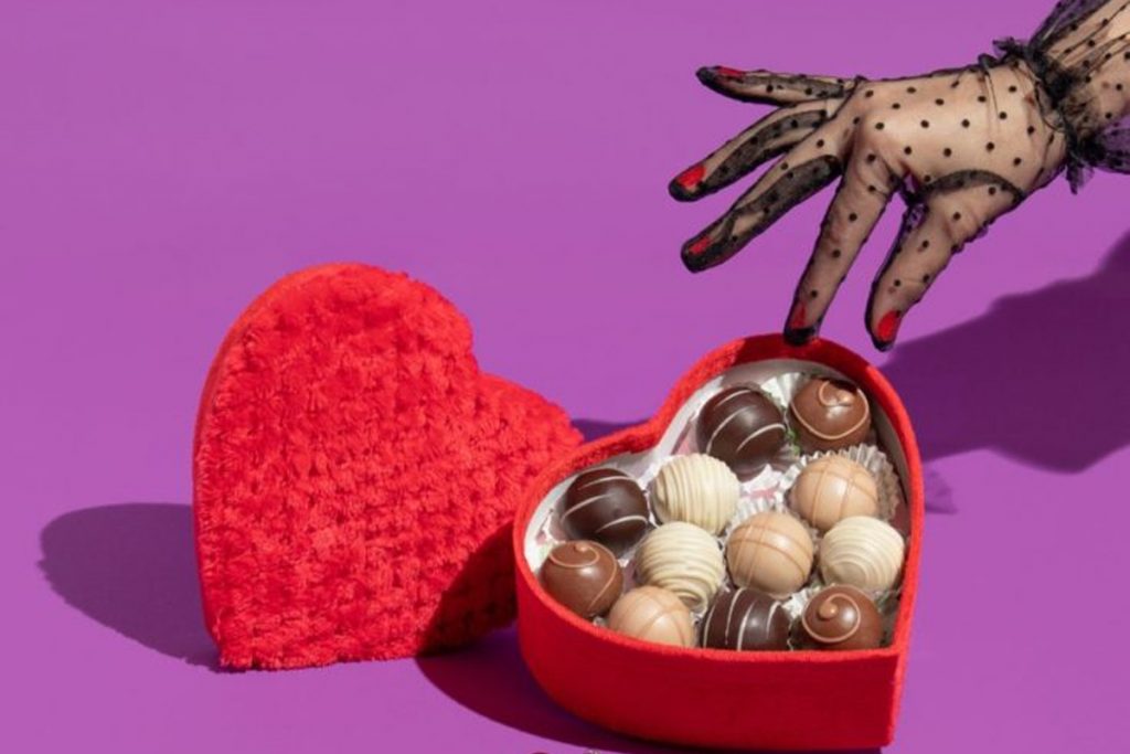 باکس شکلات تزئین شده برای روز ولنتاین